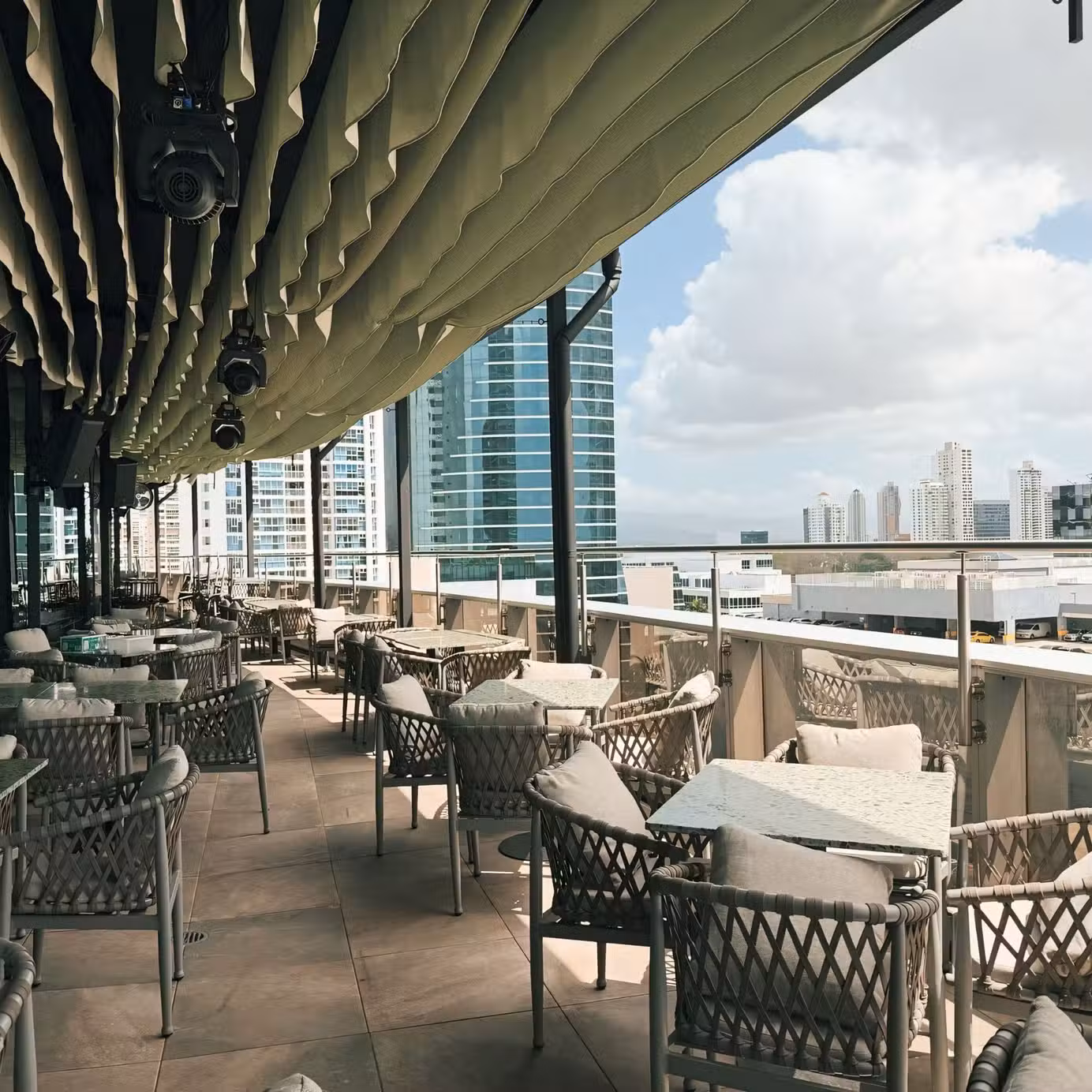 Primavera Rooftop, restaurante con vista panorámica en Costa del Este